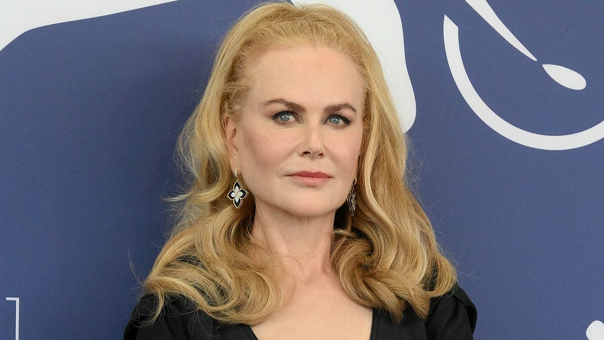 Nicole Kidman against the Blue Fund