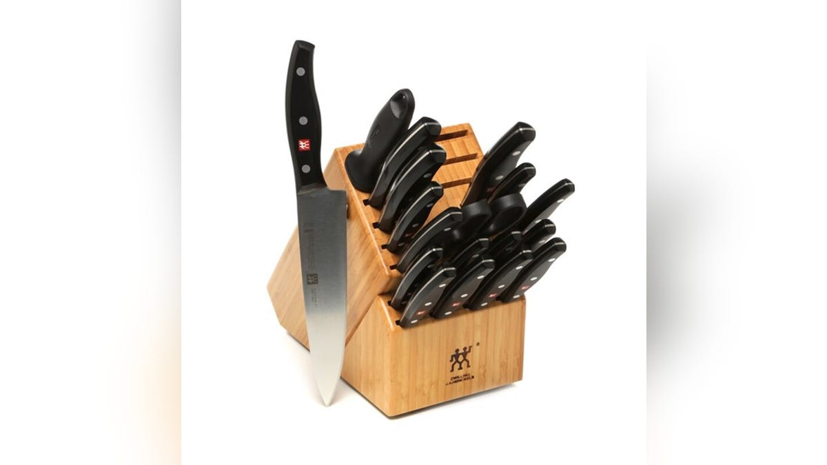 These super sharp knives come with a storage block. 