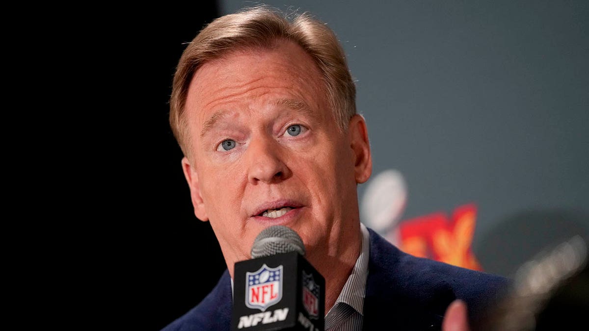 Super Bowl 59 Roger Gudel en la conferencia de prensa