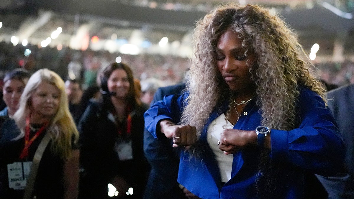 Serena Williams astatine  the halftime show