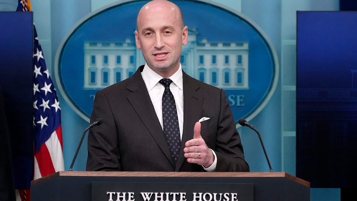 Wakil Kepala Staf Gedung Putih untuk Kebijakan Stephen Miller