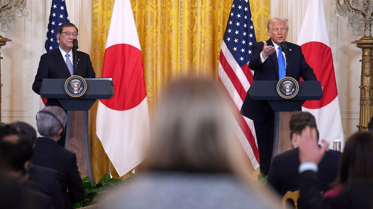 Trump and Japanese Prime Minister