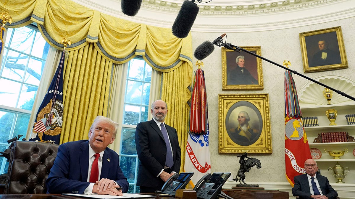 Trump in the Oval Office