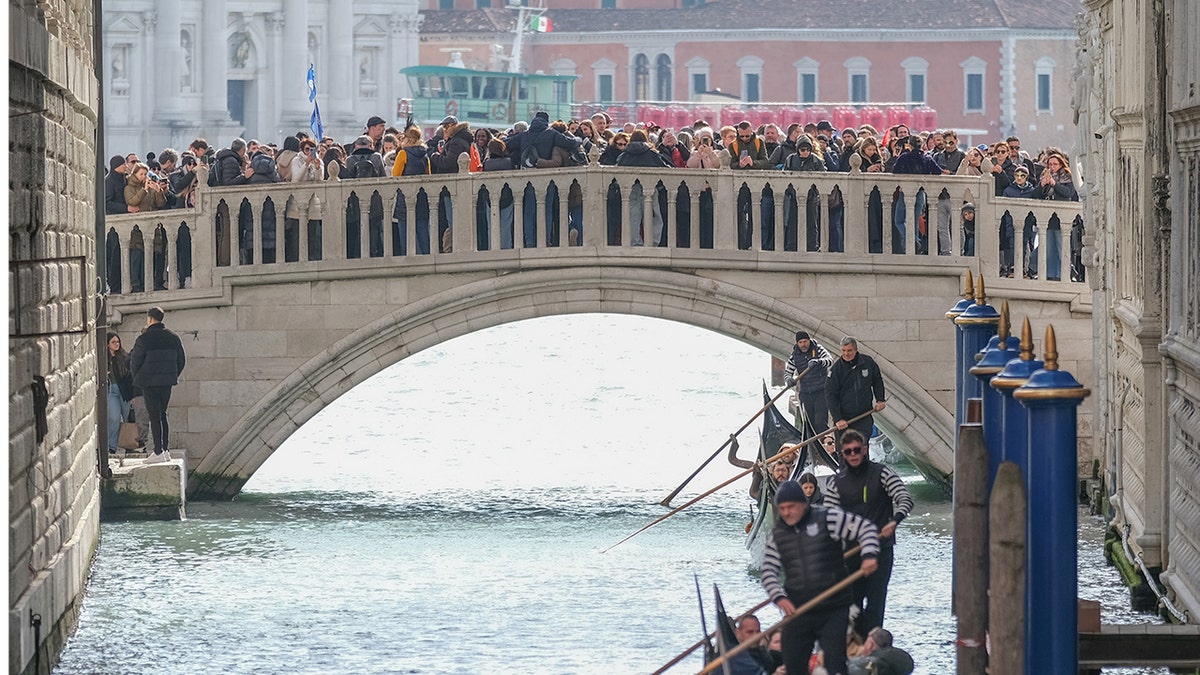 venice carnival tourists 2025