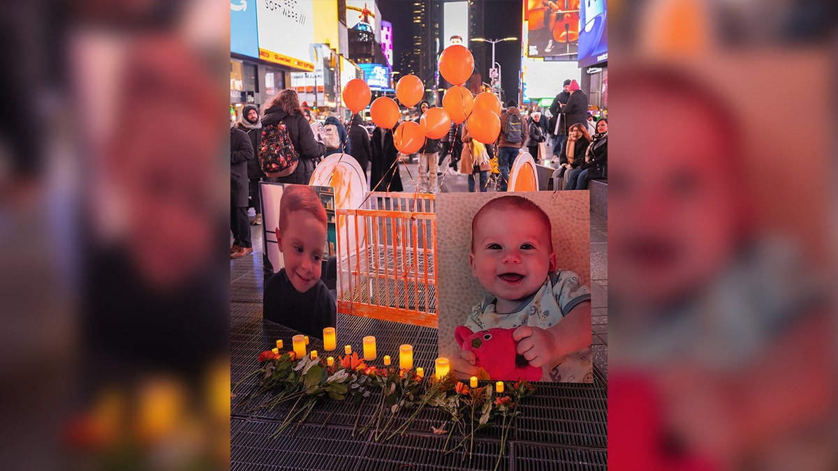 Memorial para Bibus de Aeriel e Kafi na Times Square