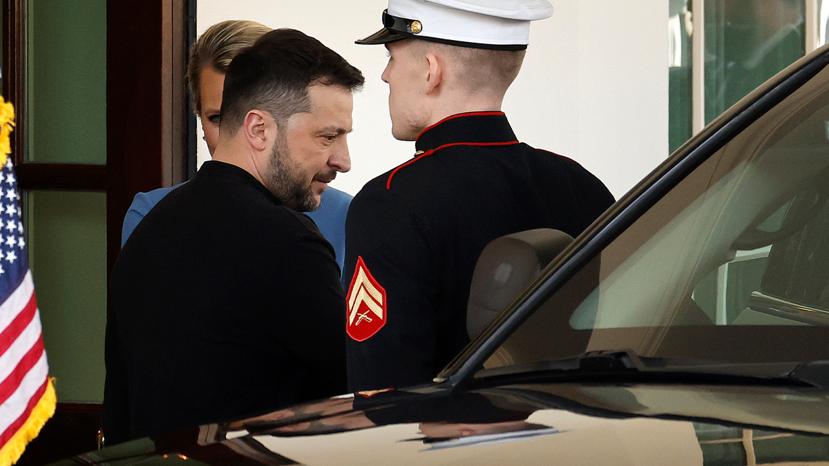 Gelnsky está se levantando no carro