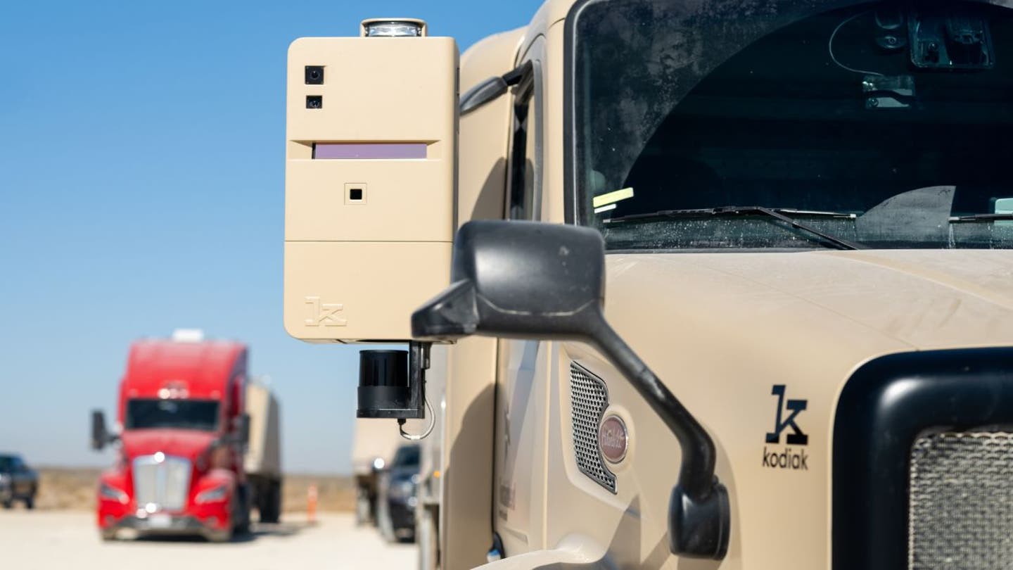 3 big rigs deliver cargo with no humans at the wheel