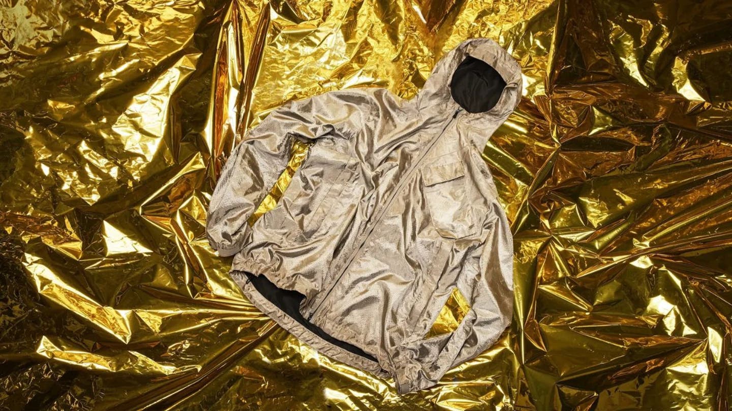 3 stealth track suit shields you from infrared cameras and electromagnetic signals