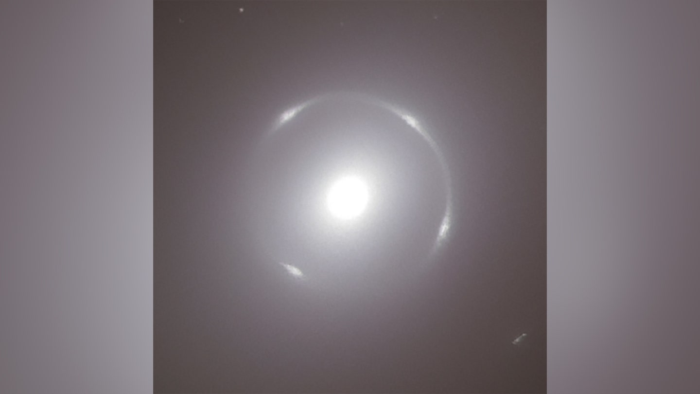 einstein ring closeup