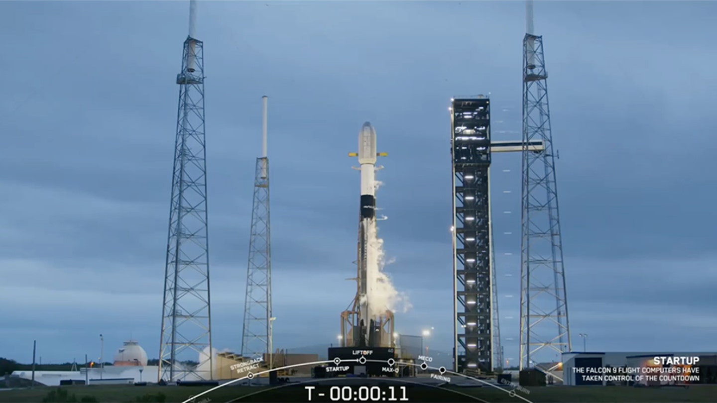 spacex lands a falcon 9 rocket 1