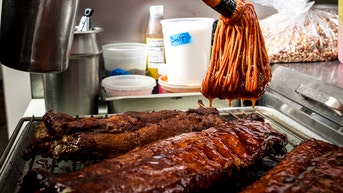 Ex-Yankees coach runs farm that vows to 'make meat great again' - Fox News