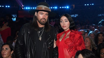 Billy Ray Cyrus’ daughter Noah posts praise for dad's new music after brother hinted at family rift