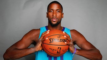 Ex-NBA star Michael Kidd-Gilchrist getting the word out about stuttering