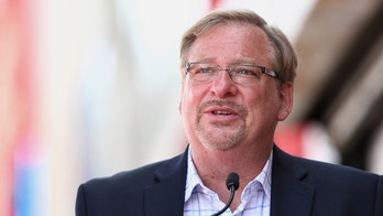 Social media pounces on Rick Warren tweet about Jesus: 'You’ll find him in the middle'