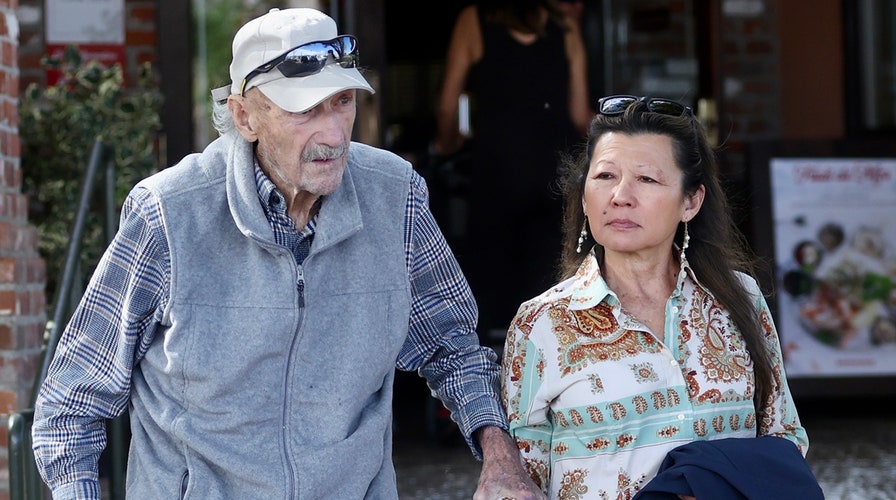 Foul play not ruled out in deaths of Gene Hackman and his wife as investigation continues