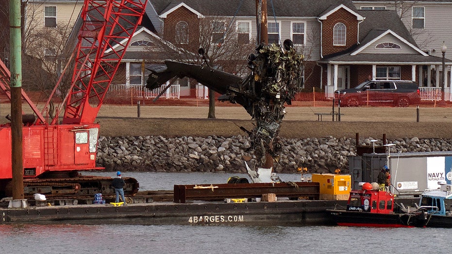 Army Black Hawk in DC plane crash had turned off electronic location system: Cruz