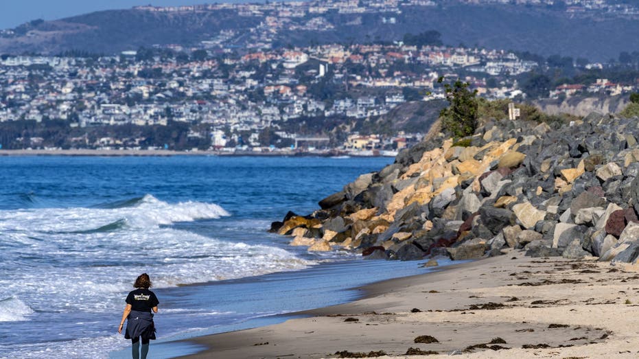 Wealthy California beach town skirts state's sanctuary law in planned migrant boat crackdown