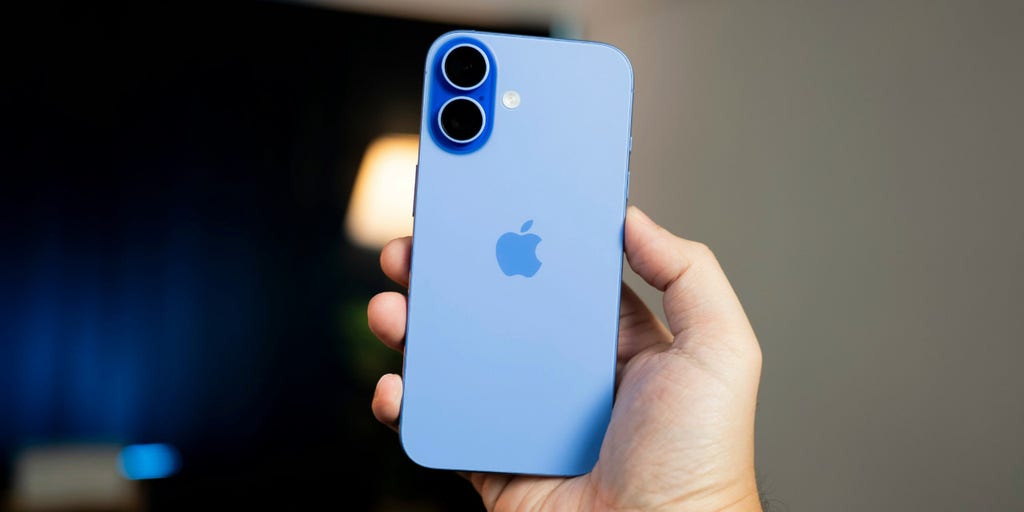 Apple fixes Passwords app vulnerability enabling Wi-Fi attacks