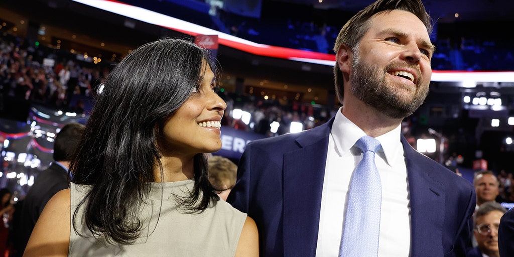 JD Vance recalls his wife texting him under table at dinner event | Fox News