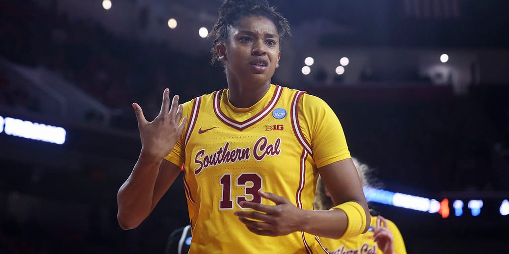 USC's Rayah Marshall gets held back in heated moment after March Madness win