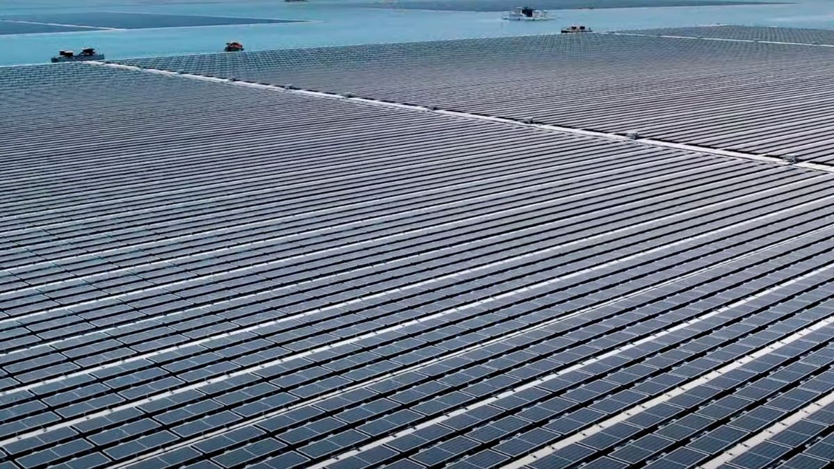 Massive floating solar power plant is making waves