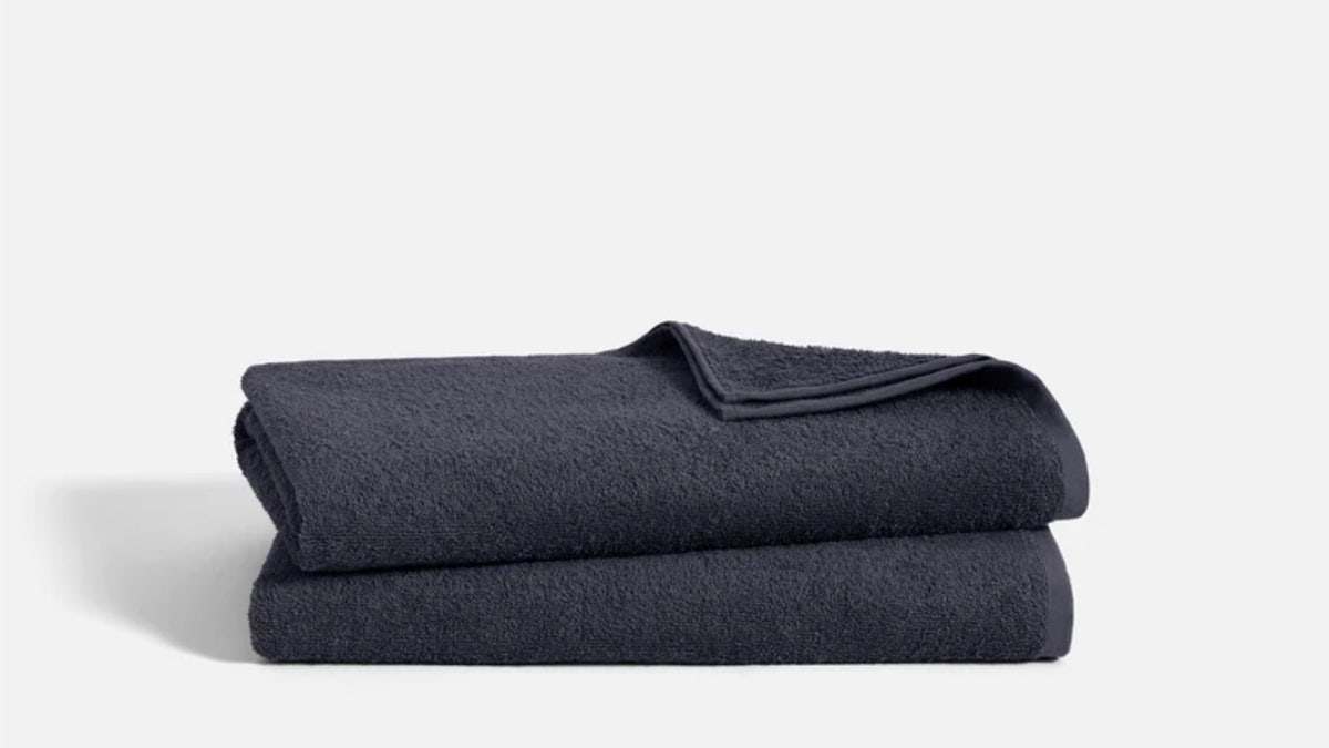 Brooklinen’s ultralight bath towels are perfect for anyone who prefers a lighter, less bulky option.