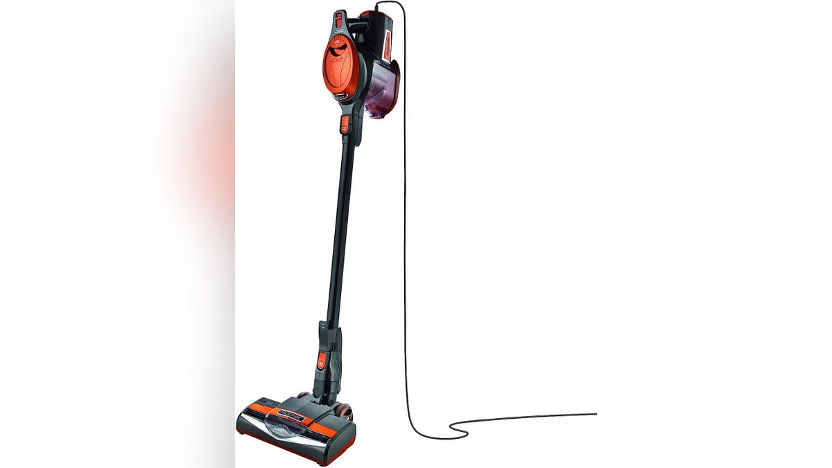 Reach every nook of your home with this easy-to-use vacuum. 