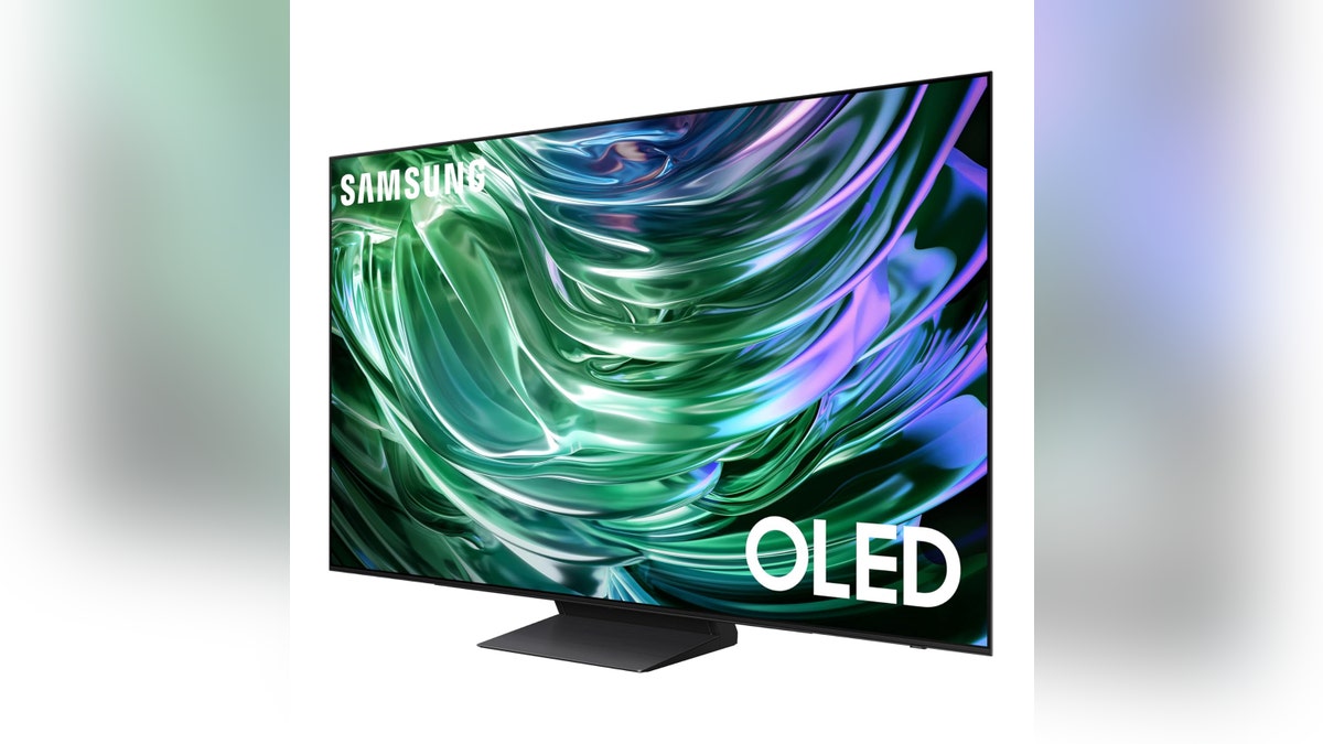 This Samsung TV provides high-quality sound on top of a lifelike picture.?