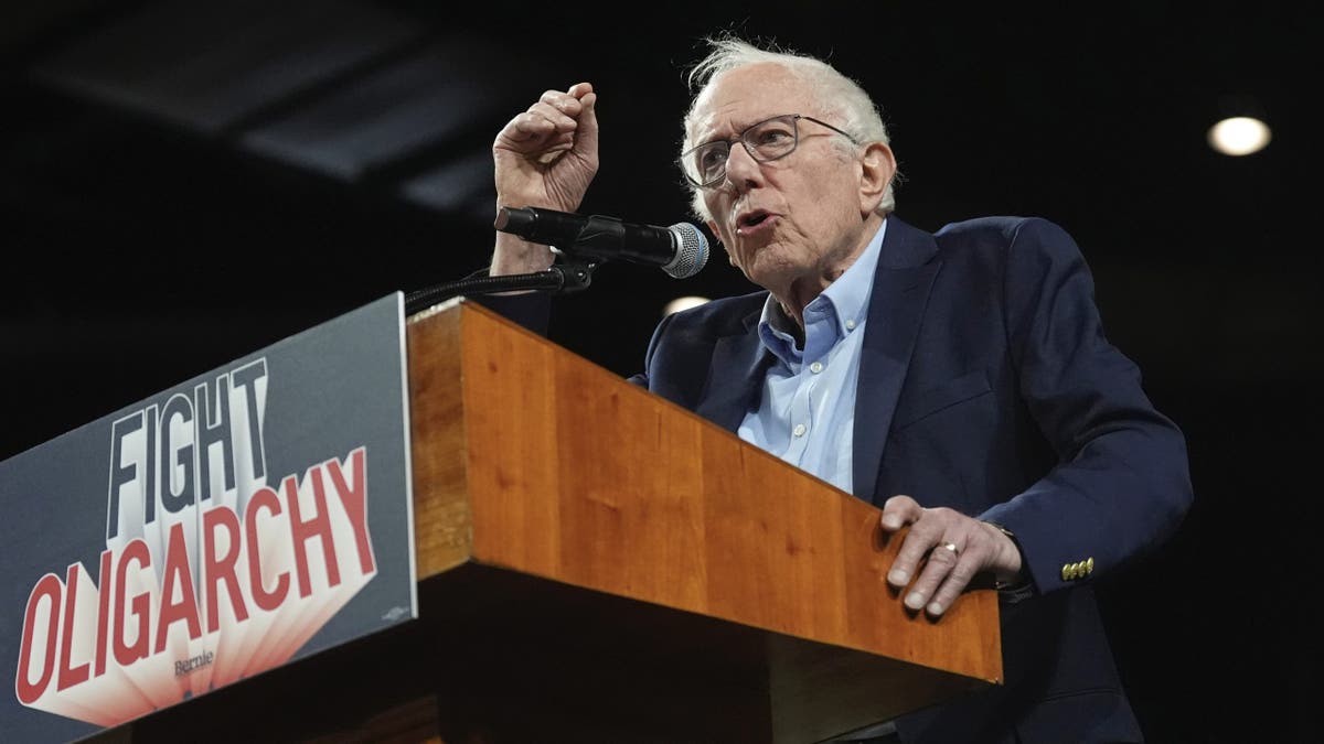 Senator Bernie Sanders, I-VT. Speak through a "Fighting the few" A tour of Arizona State University occurred on Thursday, March 20, 2025, in Timby, Ariz. (AP Photo/Ross D. Franklin)