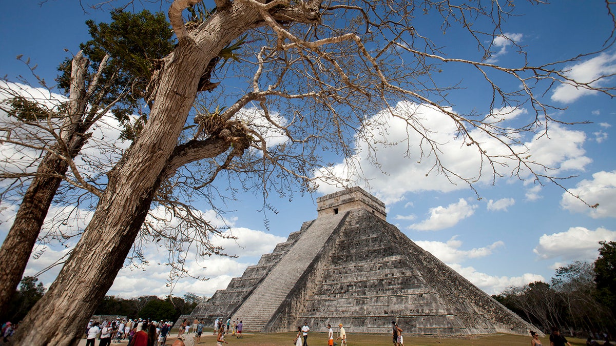 Chichen Itza's pyramid