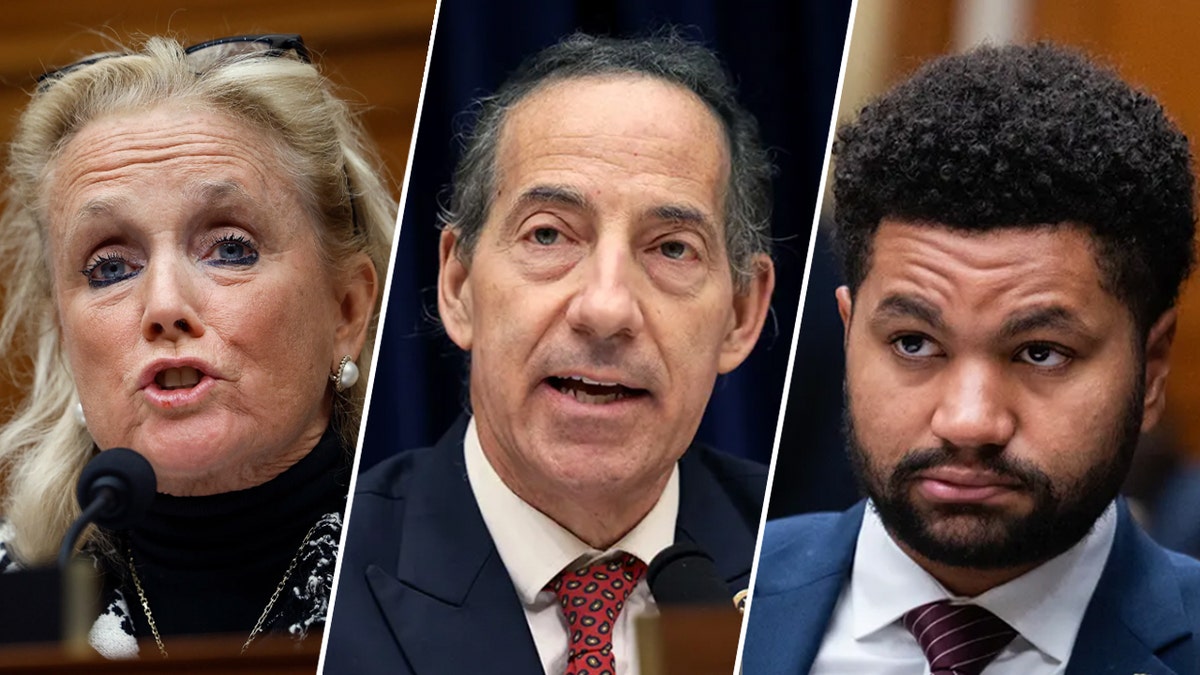 Debbie Dingell, Jamie Raskin y Maxwell Frost