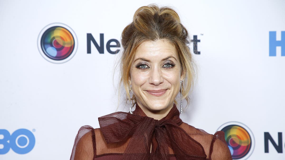 Kate Walsh smiling on red carpet