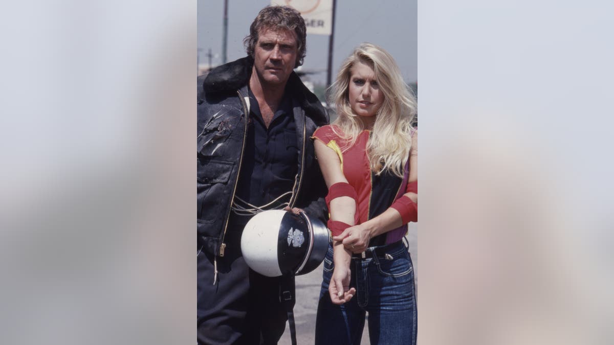 Lee Majors and Heather Thomas in Fall Guy