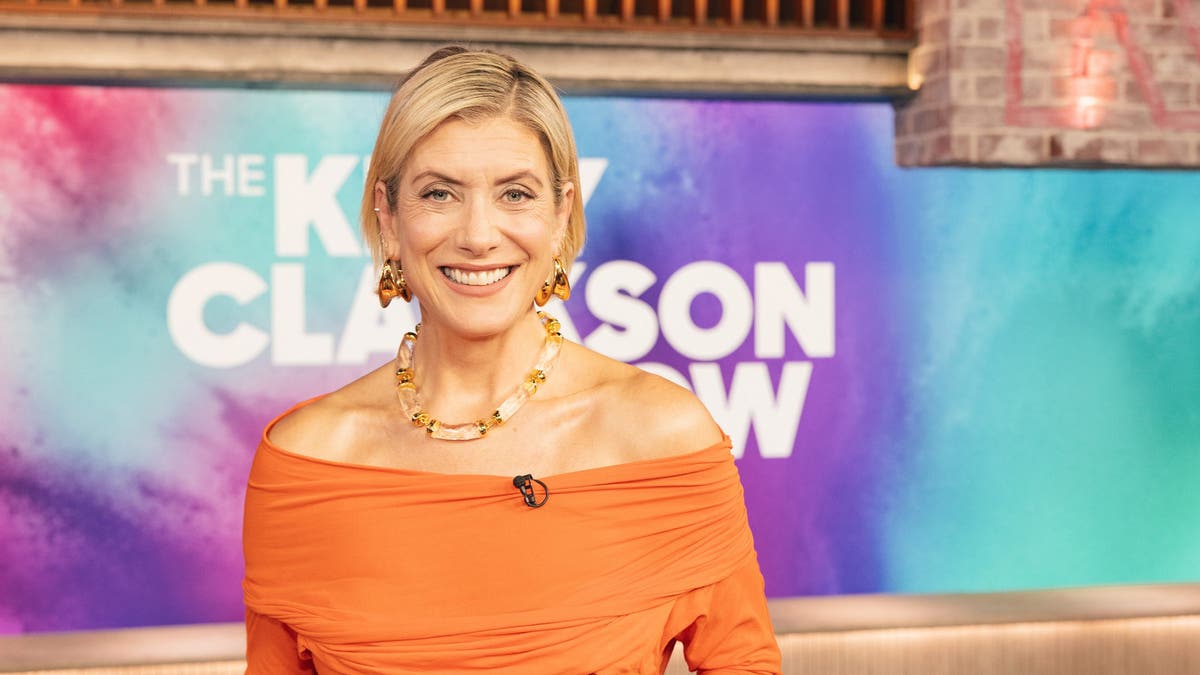 Kate Walsh on Kelly Clarkson's show