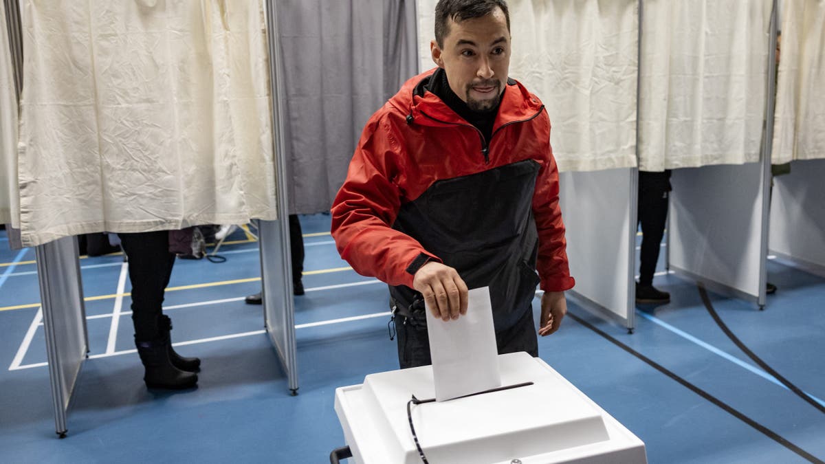 Prime Minister Mute Egede casts his vote