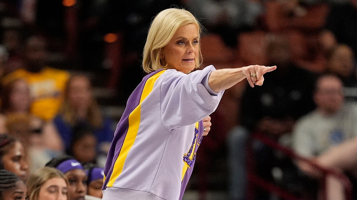 Kim Mulkey points