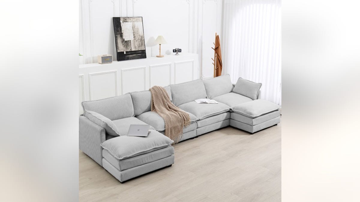 Change the shape of your couch with a detachable ottoman.?