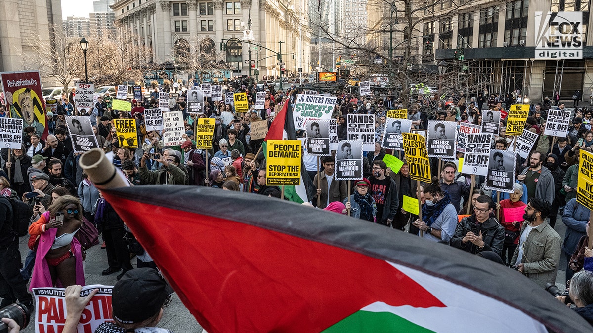 Protetores do Hamas apóiam os trabalhadores da Colômbia presos por gelo