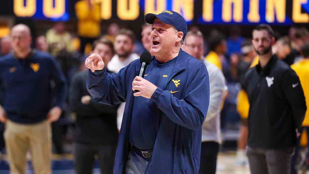 Rich Rodriguez speaks