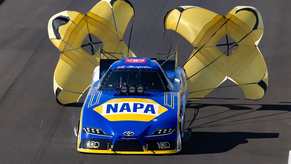 Ron Capps wraps the rating