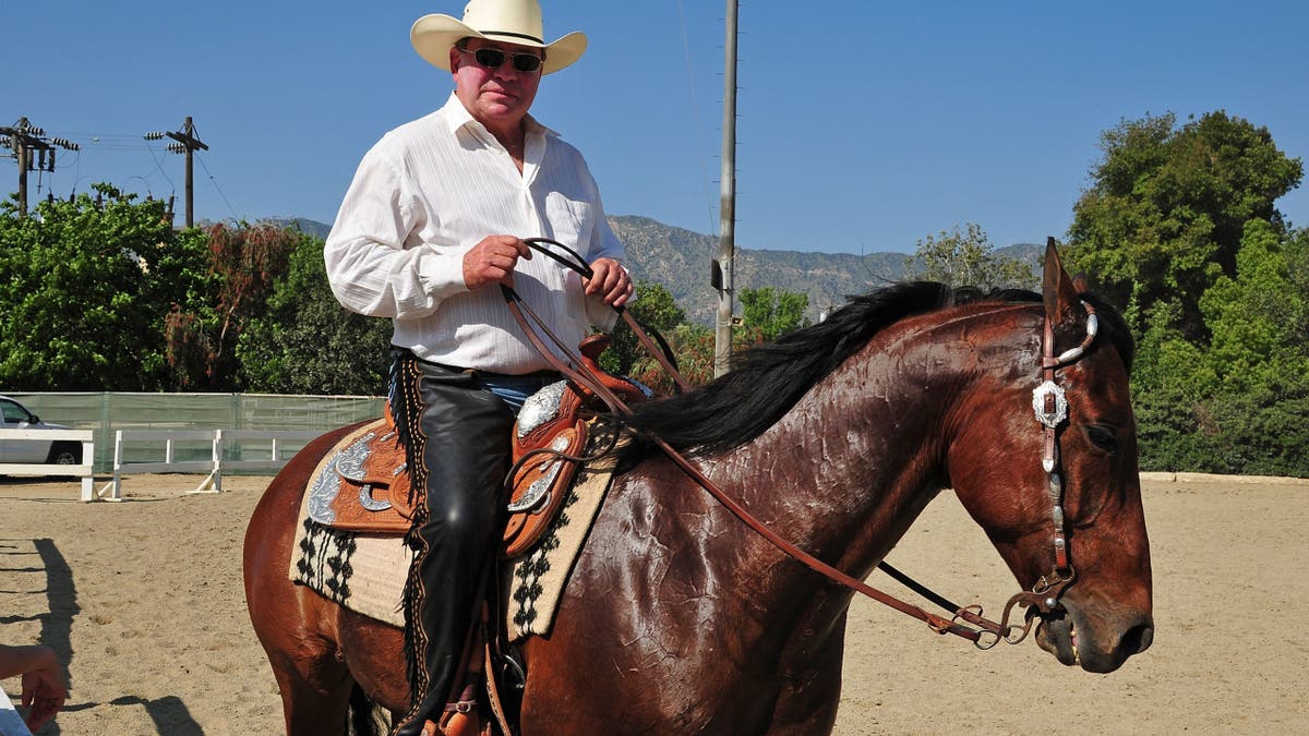 Shatner en un caballo