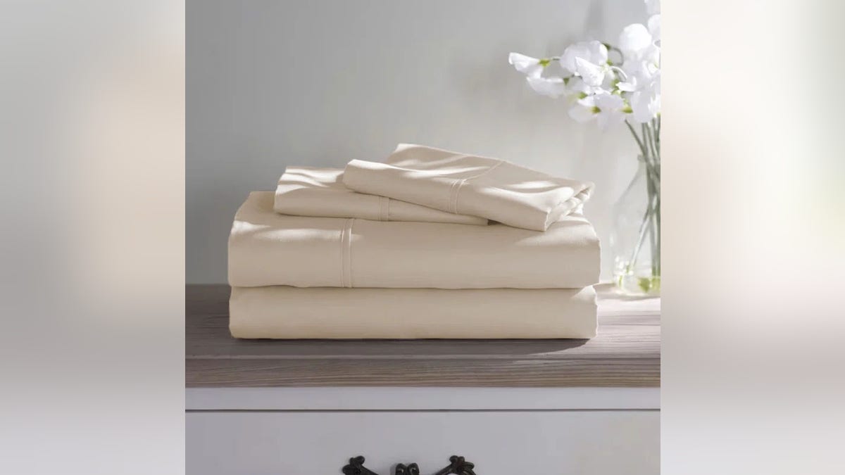 Keep warm and cozy with this sheet set.