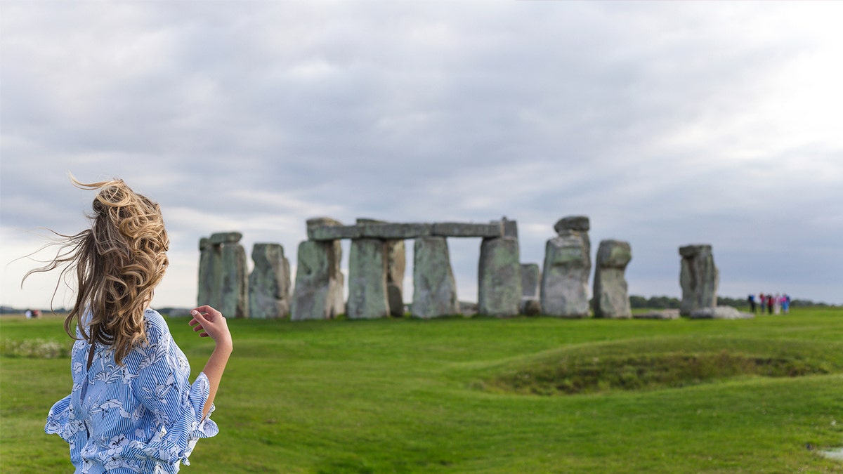 stonehenge uk