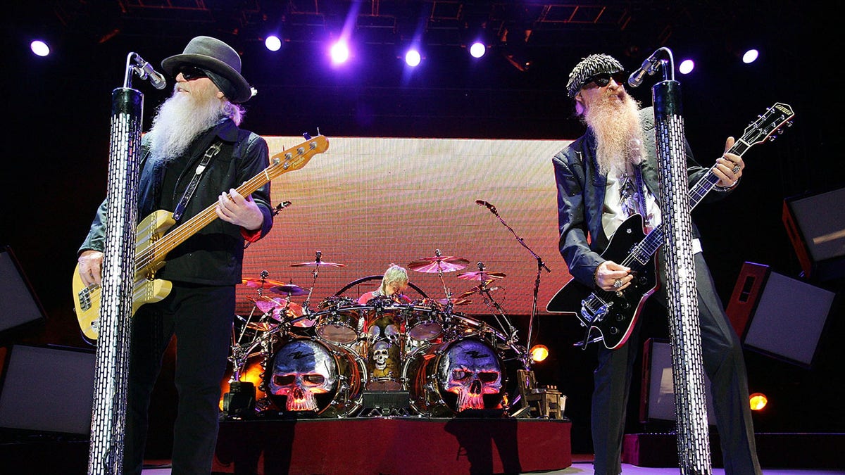 Dusty Hill (left) died in 2021.?