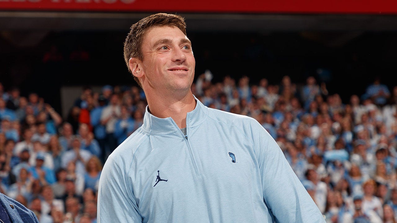 Tyler Hansbrough lists four names for UNC Basketball coaching job after Tommy Lloyd extension Tyler Hansbrough lists four names for UNC Basketball coaching job after Tommy Lloyd extension