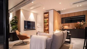 Luxury glass trailer unfolds into a spacious home in just 15 minutes