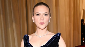 Scarlett Johansson admits she offends fans by refusing to take photos