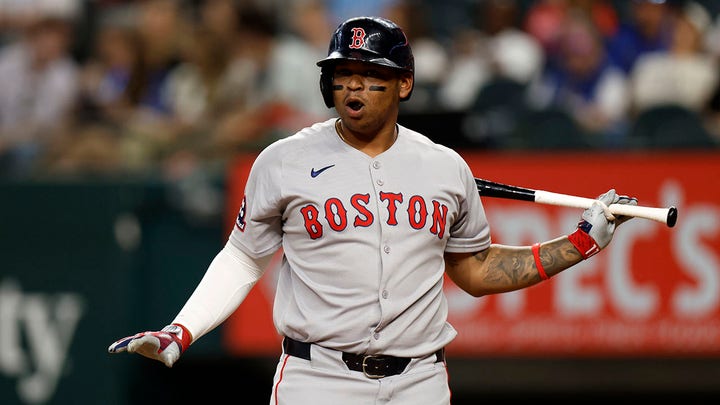 MLB's new torpedo bats take media by storm