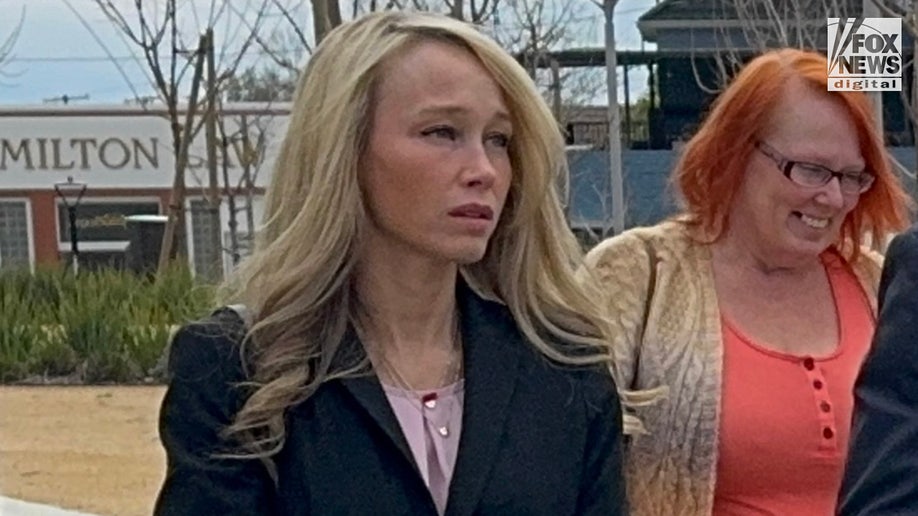 Sherri Papini leaves a California courthouse