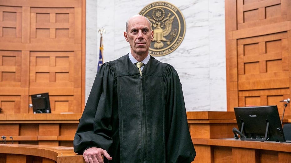 Noem greenlit deportation flights after judge’s emergency order, DOJ reveals — fueling contempt fight